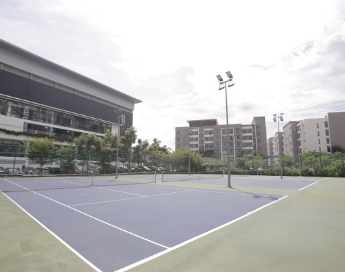 hostel_tennis court